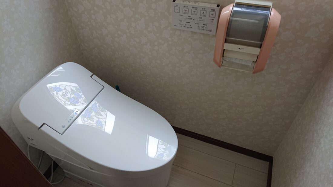 坂戸市関間3｜トイレ交換｜トイレリフォーム｜床壁紙貼替工事｜TOTO-GG2｜Y様邸｜