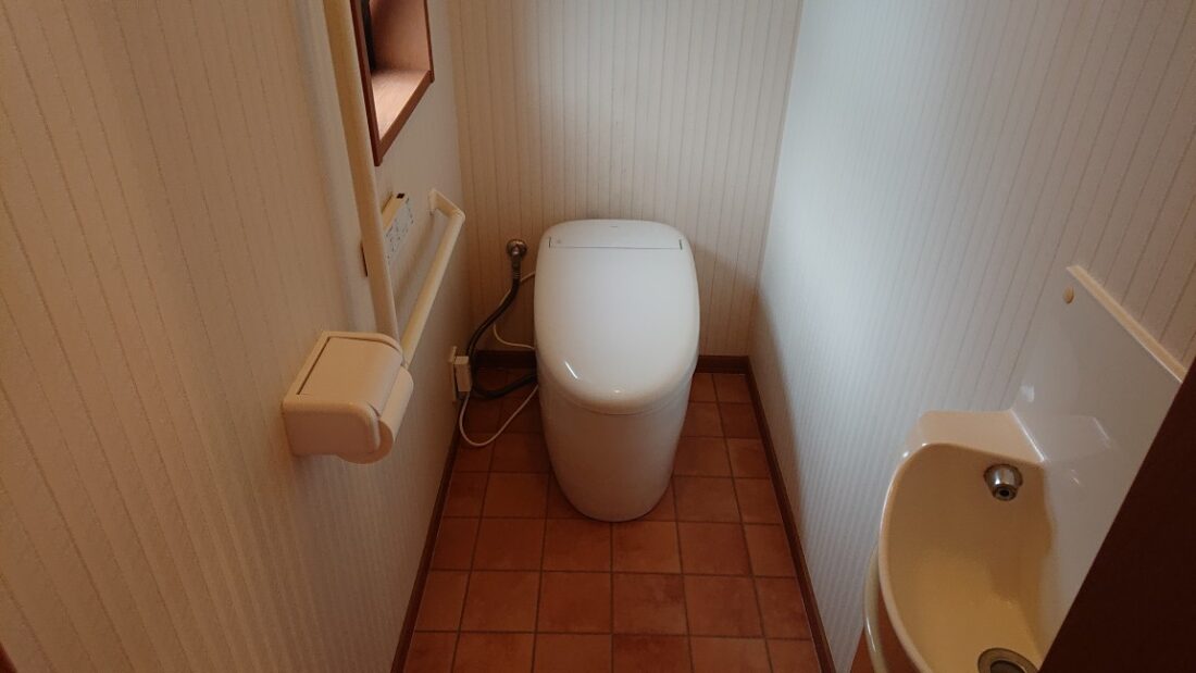 鳩山町楓ケ丘3｜トイレ交換｜トイレリフォーム｜TOTO- ﾈｵﾚｽﾄRA1｜T様邸｜