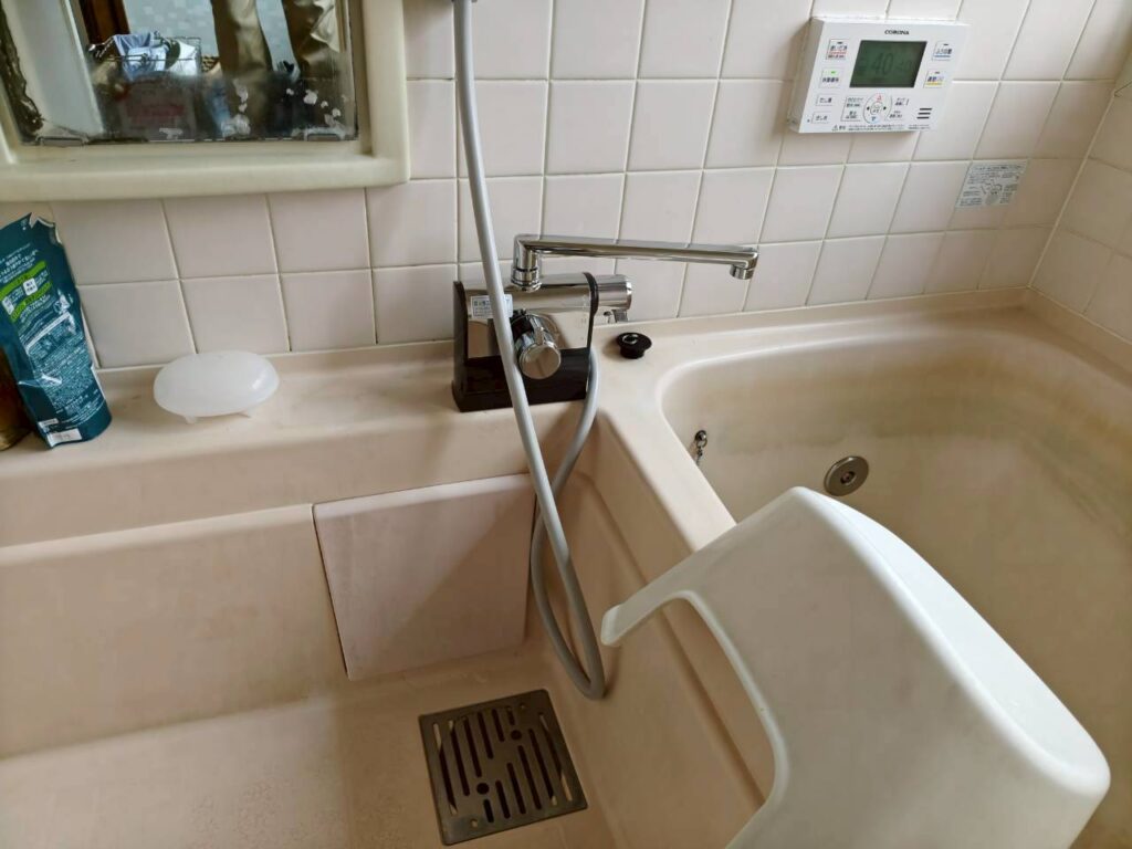 坂戸市中里｜洗面台交換｜水栓交換｜水廻りリフォーム｜襖貼替｜照明交換｜M様邸